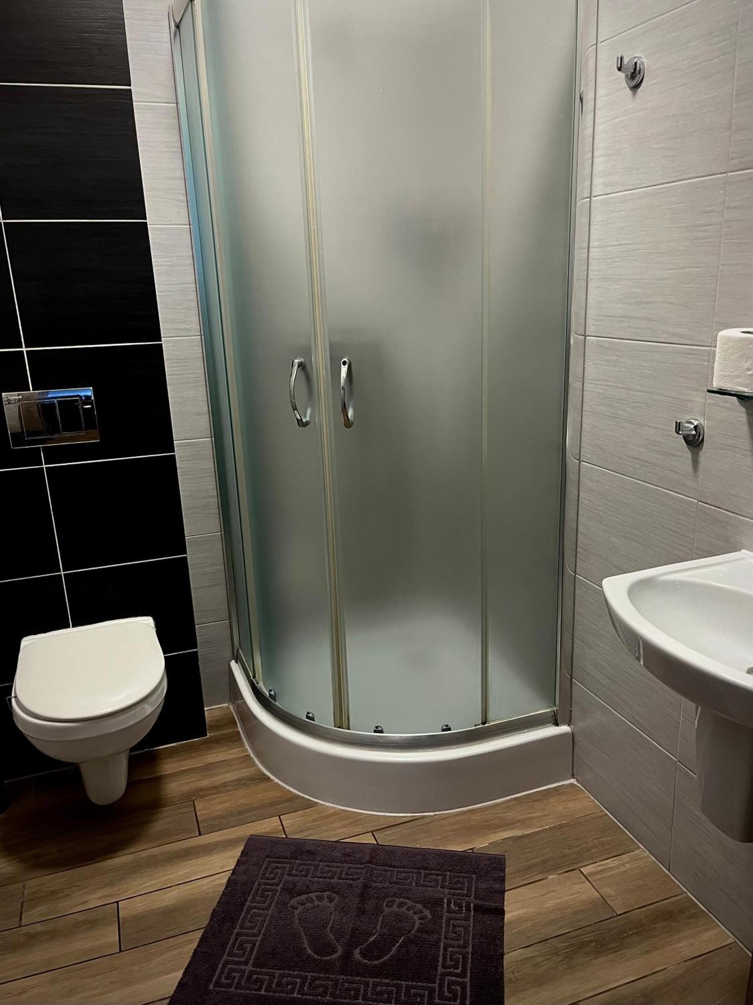 Hostel Azymut Wrzesnia Luaran gambar